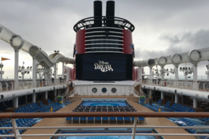 Featured_Disney Cruise Outfit Ideas